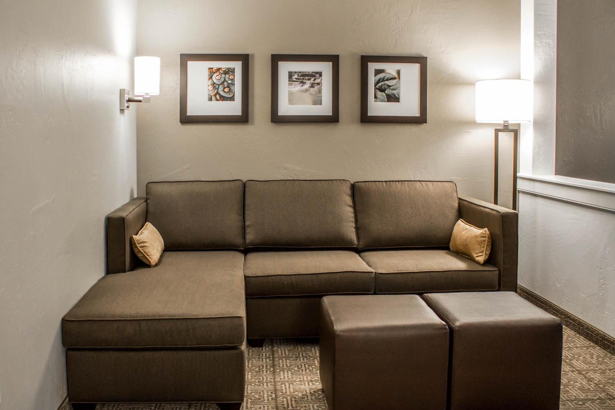 Comfort Suites Hartville-North Canton Uniontown Room photo