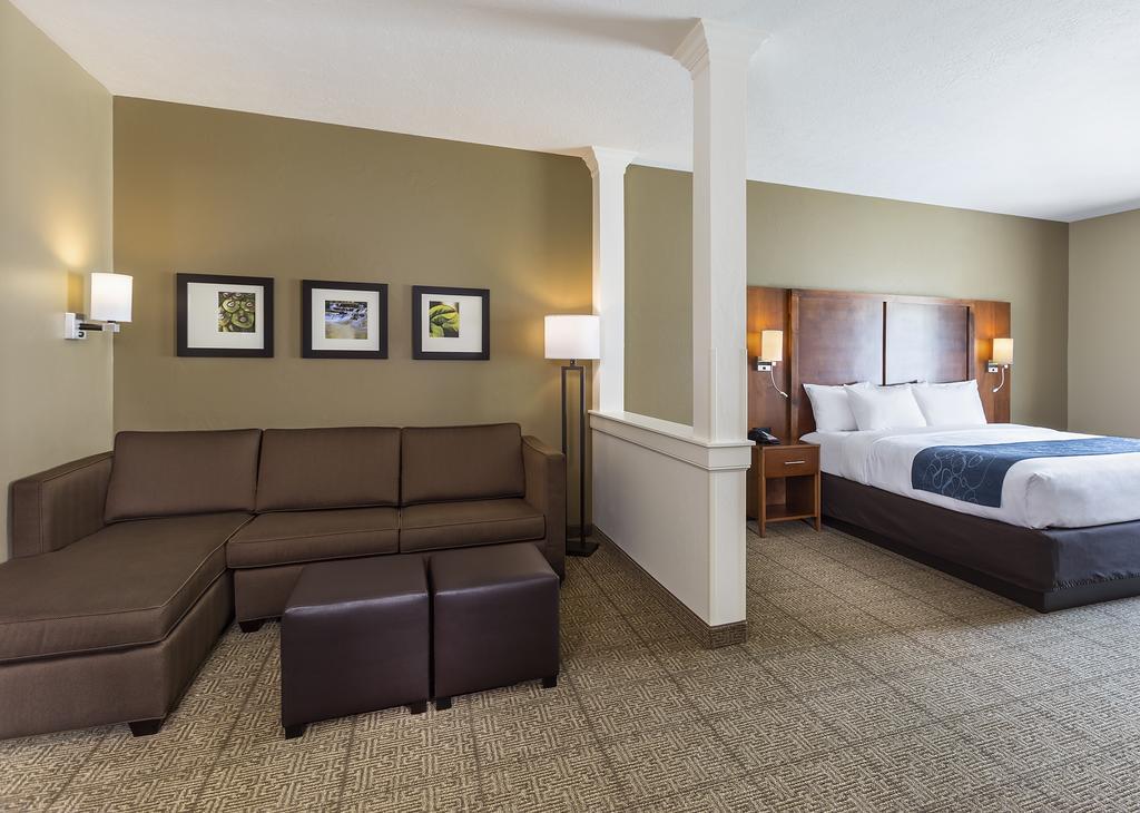 Comfort Suites Hartville-North Canton Uniontown Exterior photo